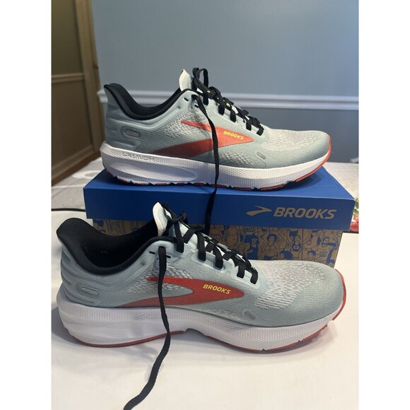 Brooks Launch 9 Green Running Walking Gym Cushion Sneaker Sz 8.5 EUC 2x Maybe - Picture 1 of 15